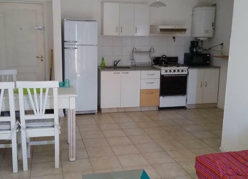 Appartement Dpto Con Balcon, Muy Buena Ubicacion à Neuquén Extérieur photo